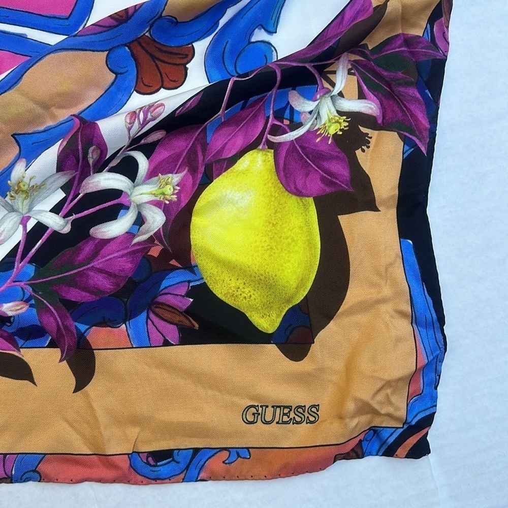 New GUESS Multicolor Scarf - Picture 4 of 4